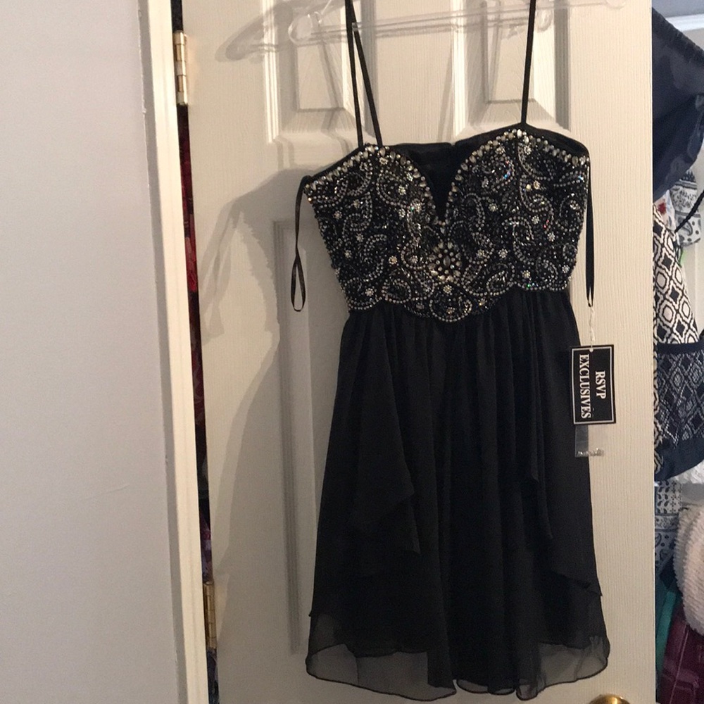 black homecoming dress